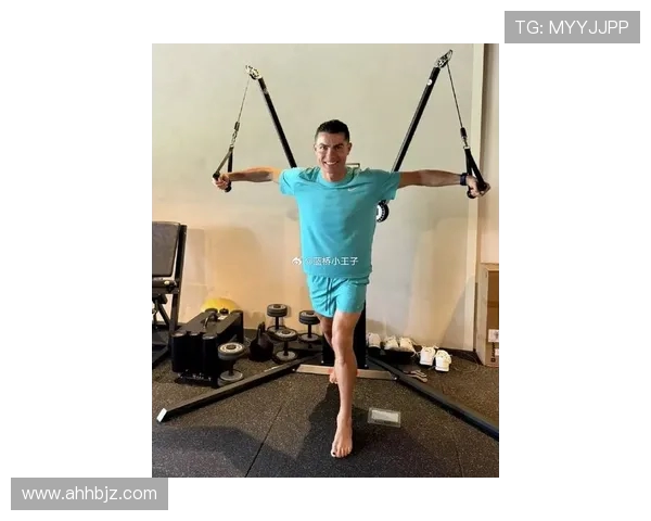 C罗缺战三场后即将复出社交媒体分享专注训练照片